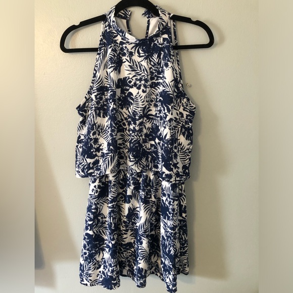 Paper Crane White & Navy Floral Dress, Medium - Picture 1 of 6